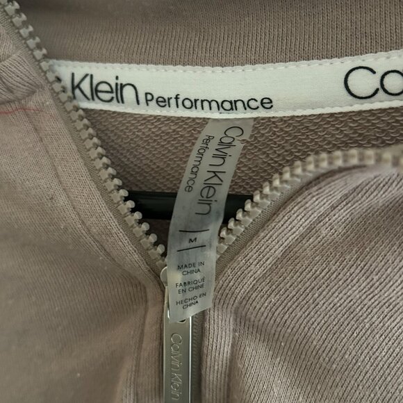 calvin klein — performance cropped sweatshirt - Picture 2 of 2